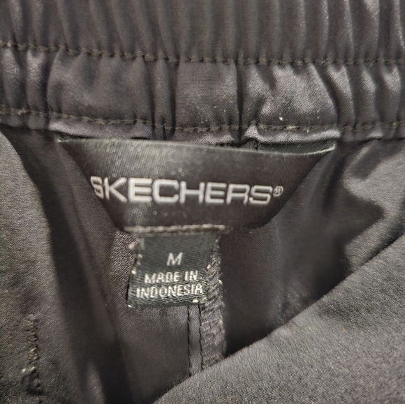 Sketchers crop pants - Picture 2 of 2